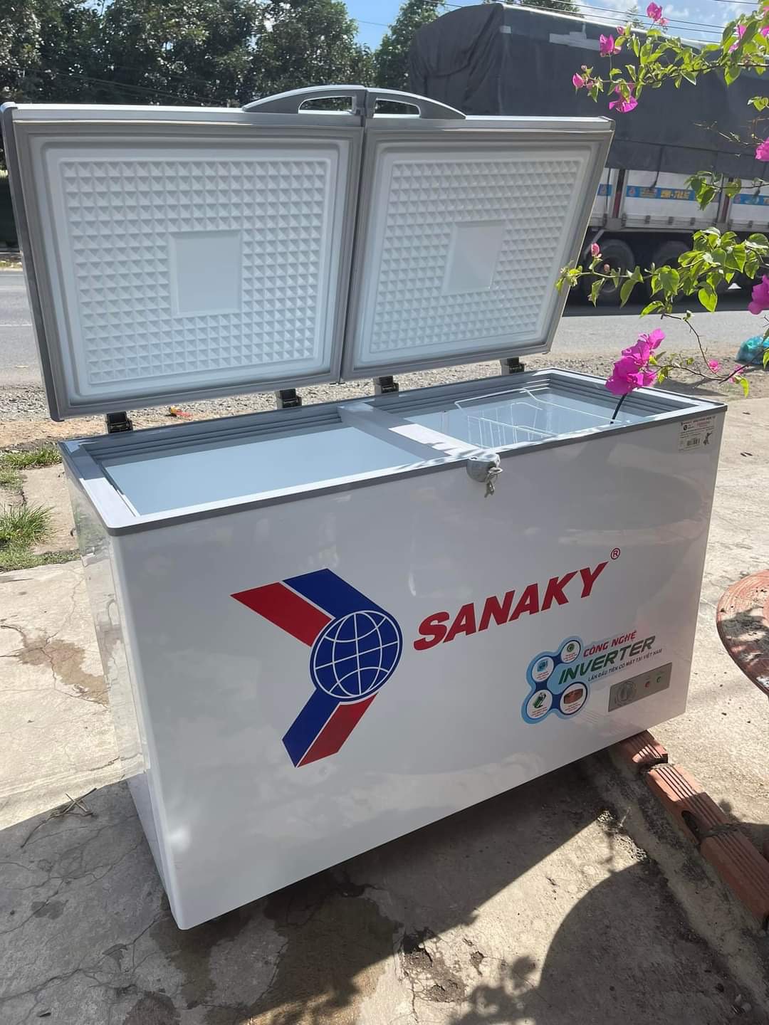 TỦ ĐÔNG SANAKY
